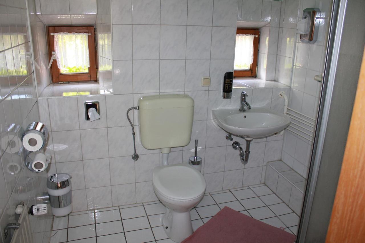 Hotel Zur Friedenslinde Nuremberg Ngoại thất bức ảnh