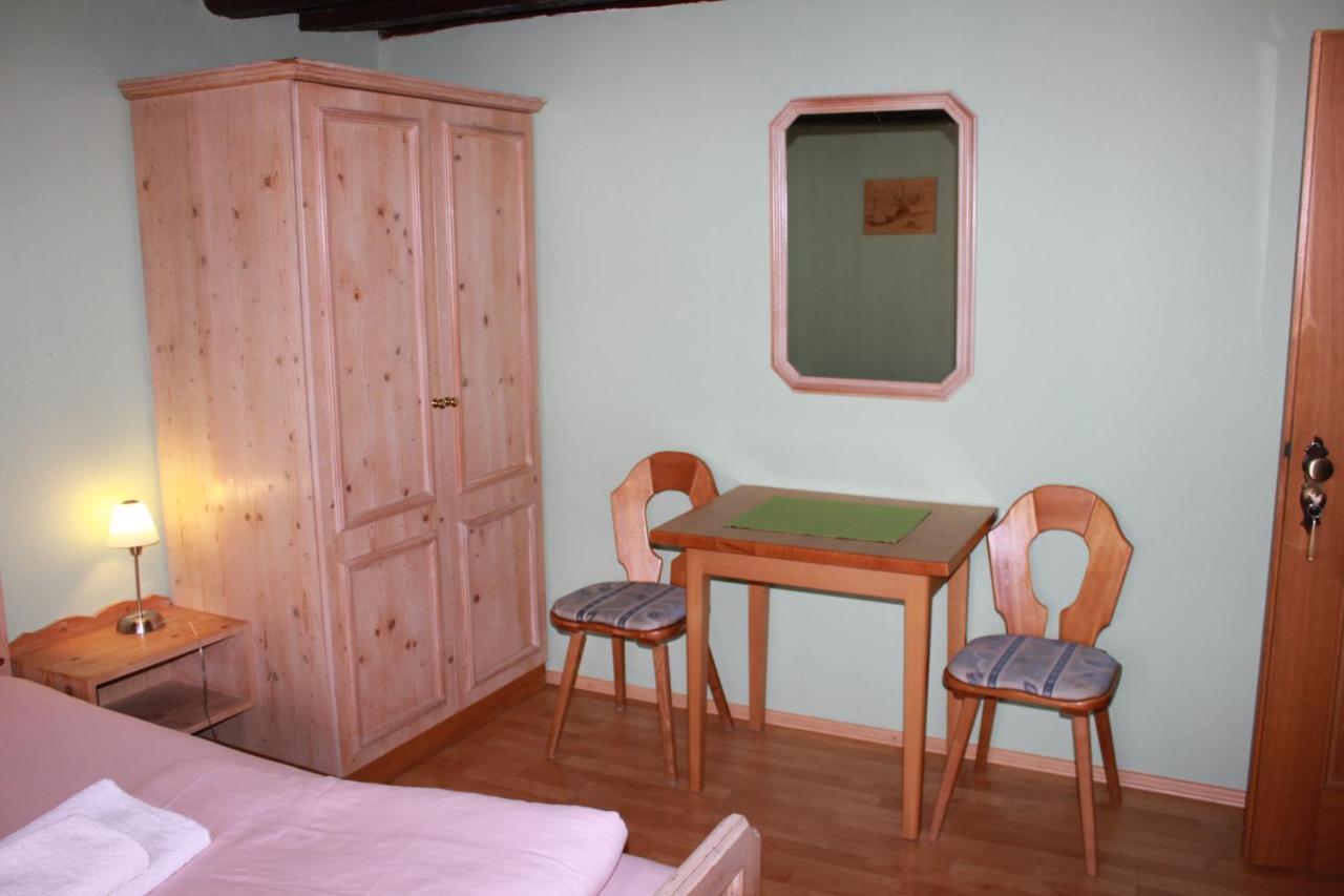 Hotel Zur Friedenslinde Nuremberg Ngoại thất bức ảnh